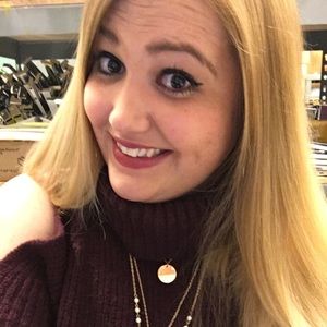 Meet your Posher, Vanessa