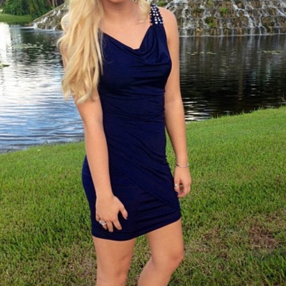 B. Darlin Homecoming/ Formal Dress - Picture 2 of 2