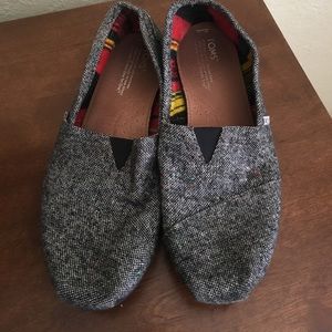 TOMS shoes