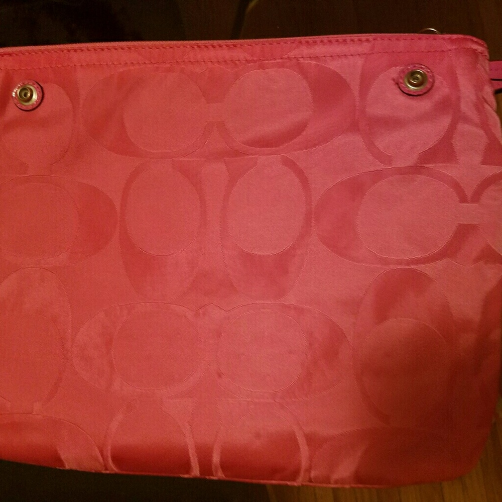 Coach - Picture 2 of 5