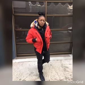 Meet your Posher, Eme