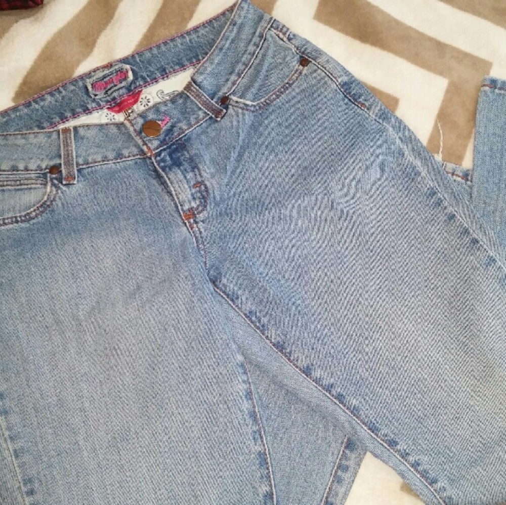 Women's wrangler jeans