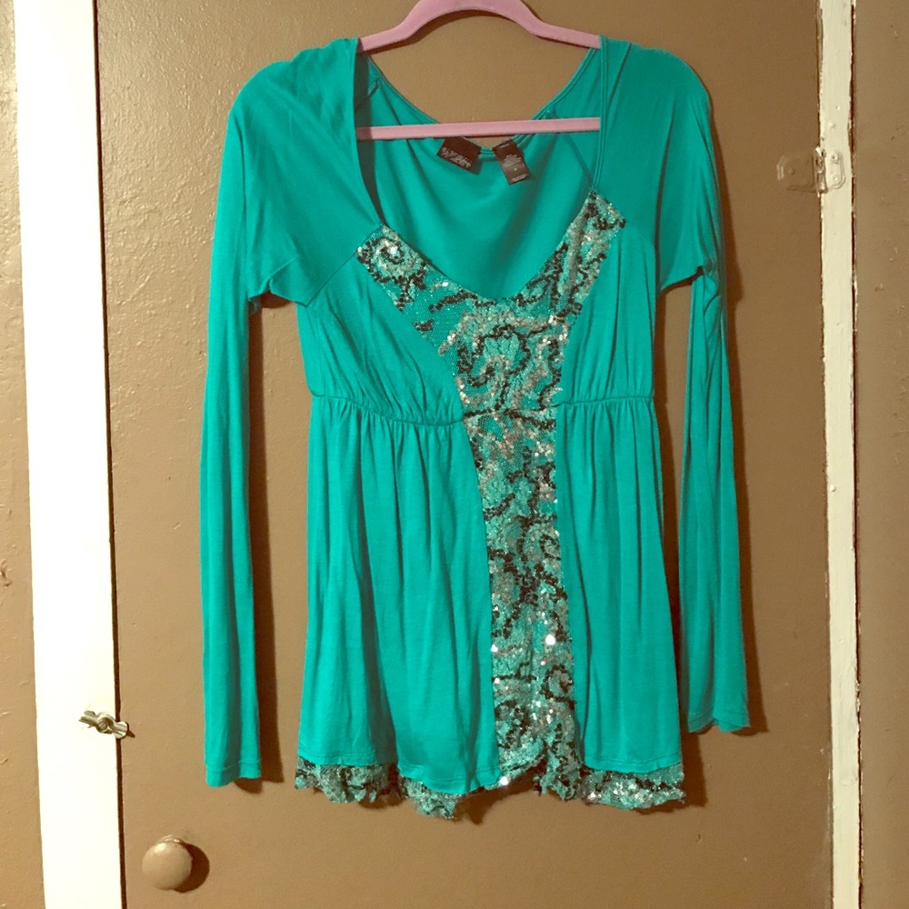 Beautiful long sleeve