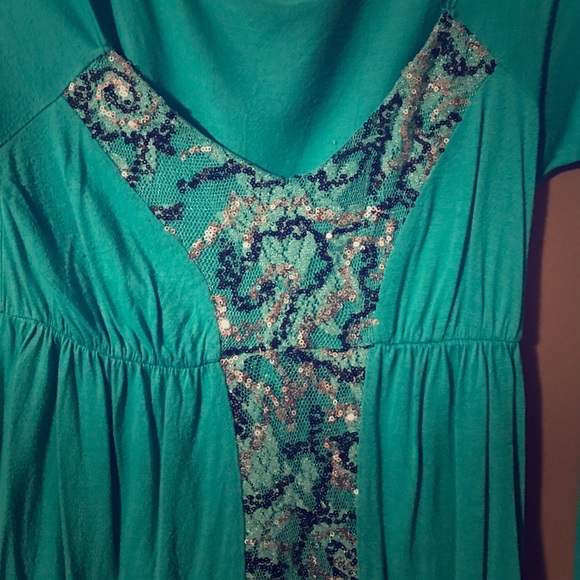 Beautiful long sleeve - Picture 4 of 7