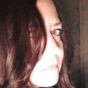 Meet your Posher, Holly