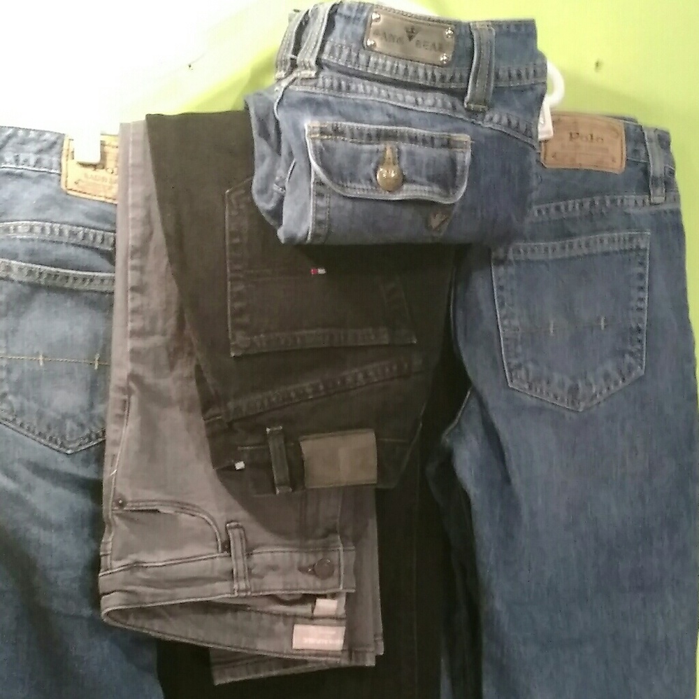Lot of "5" pair, of jeans...