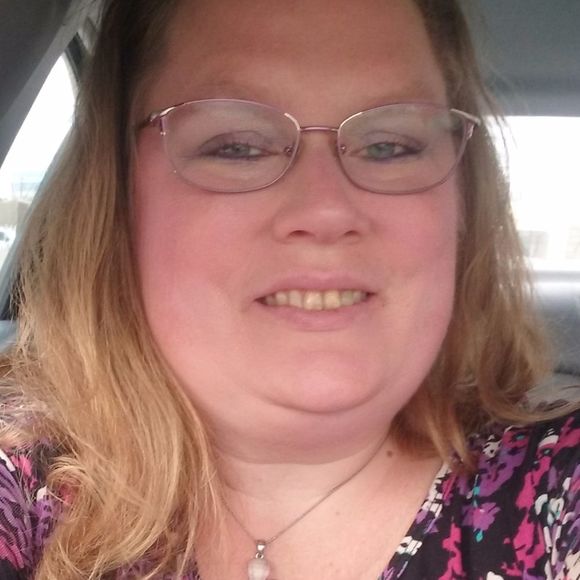 Meet your Posher, Amy - Picture 4 of 4