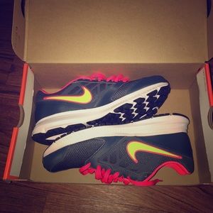 WMNS DOWNSHIFTER 6 NIKE SNEAKERS