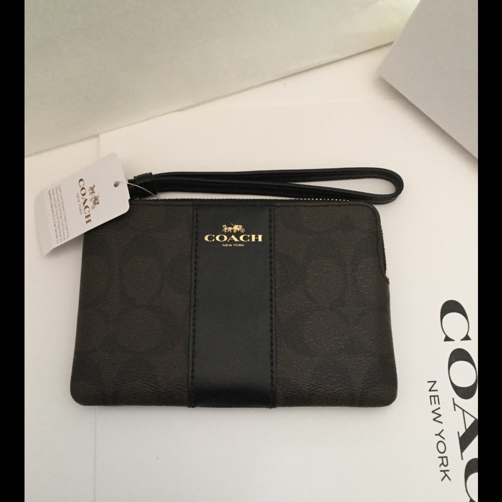 NWT Signature Coach Wristlet