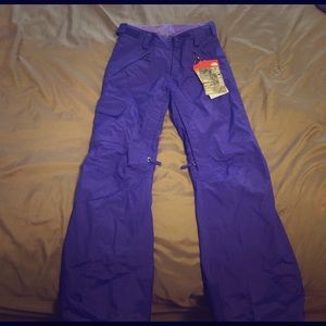 NORTH FACE WOMEN’S FREEDOM LRBC SNOW PANTS!