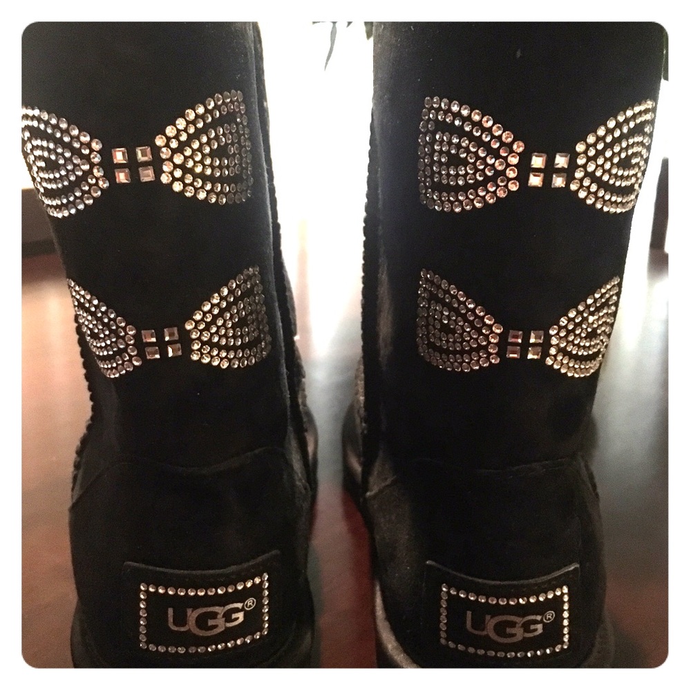 RESERVED- Black Diamond UGG BOOTS! 💕NEW💕