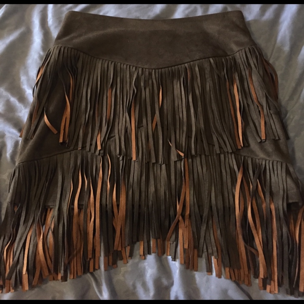 Olive green/tan fringe skirt from Fabrik