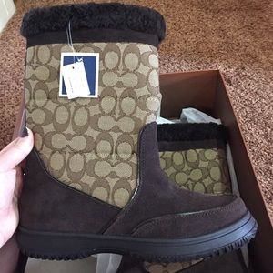 Coach winter boots
