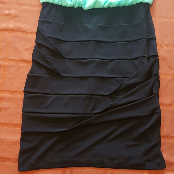 DONATED* Two-Toned Cocktail Dress - Picture 3 of 4