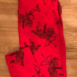 LuLaRoe Valentines Leggings OS Cupid