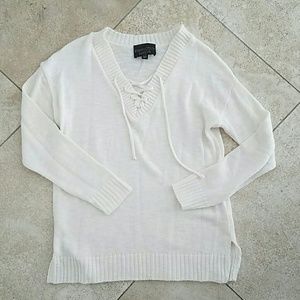 Xs cream sweater with lace up neck