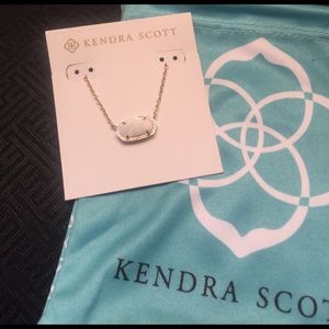 Kendra Scott necklace