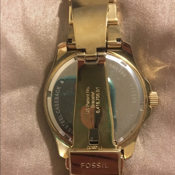 Fossil Watch - Picture 3 of 3