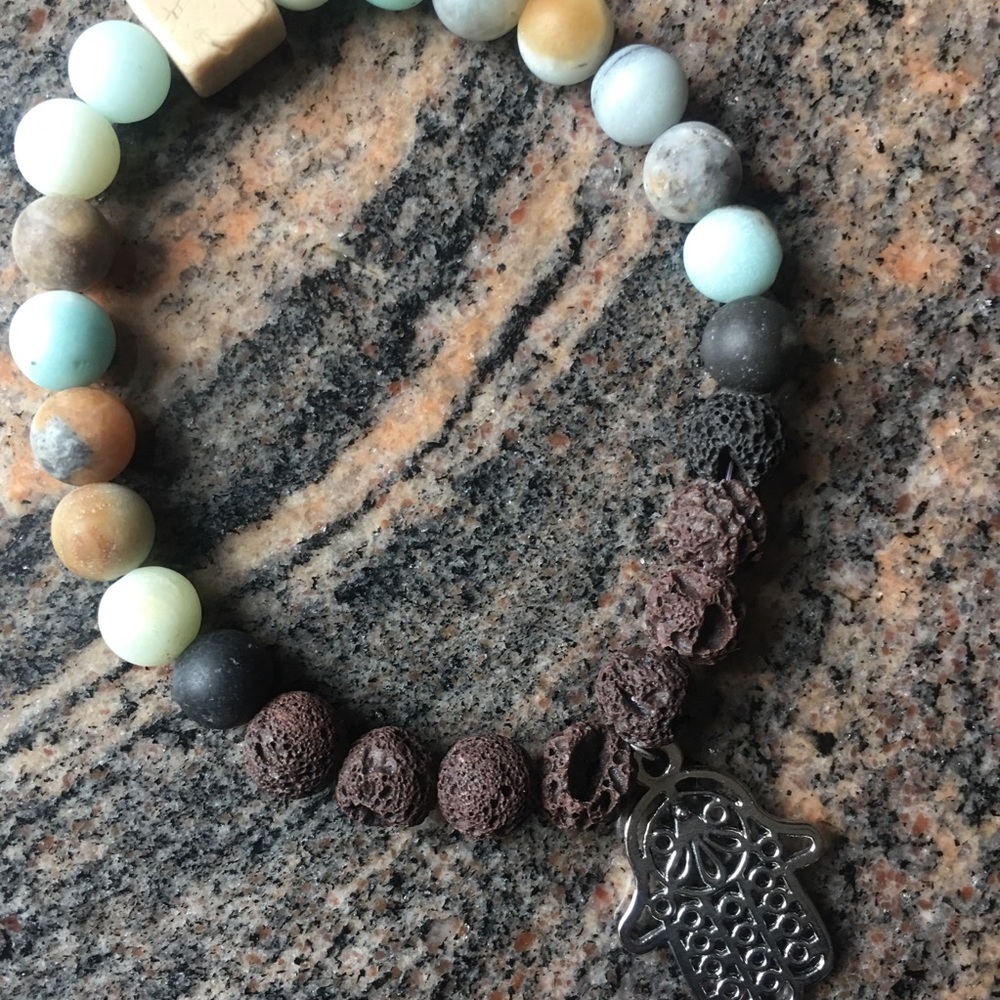 Diffuser bracelet = stylish wear of essential oils