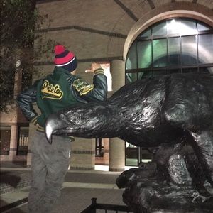 Meet your Posher, Juan