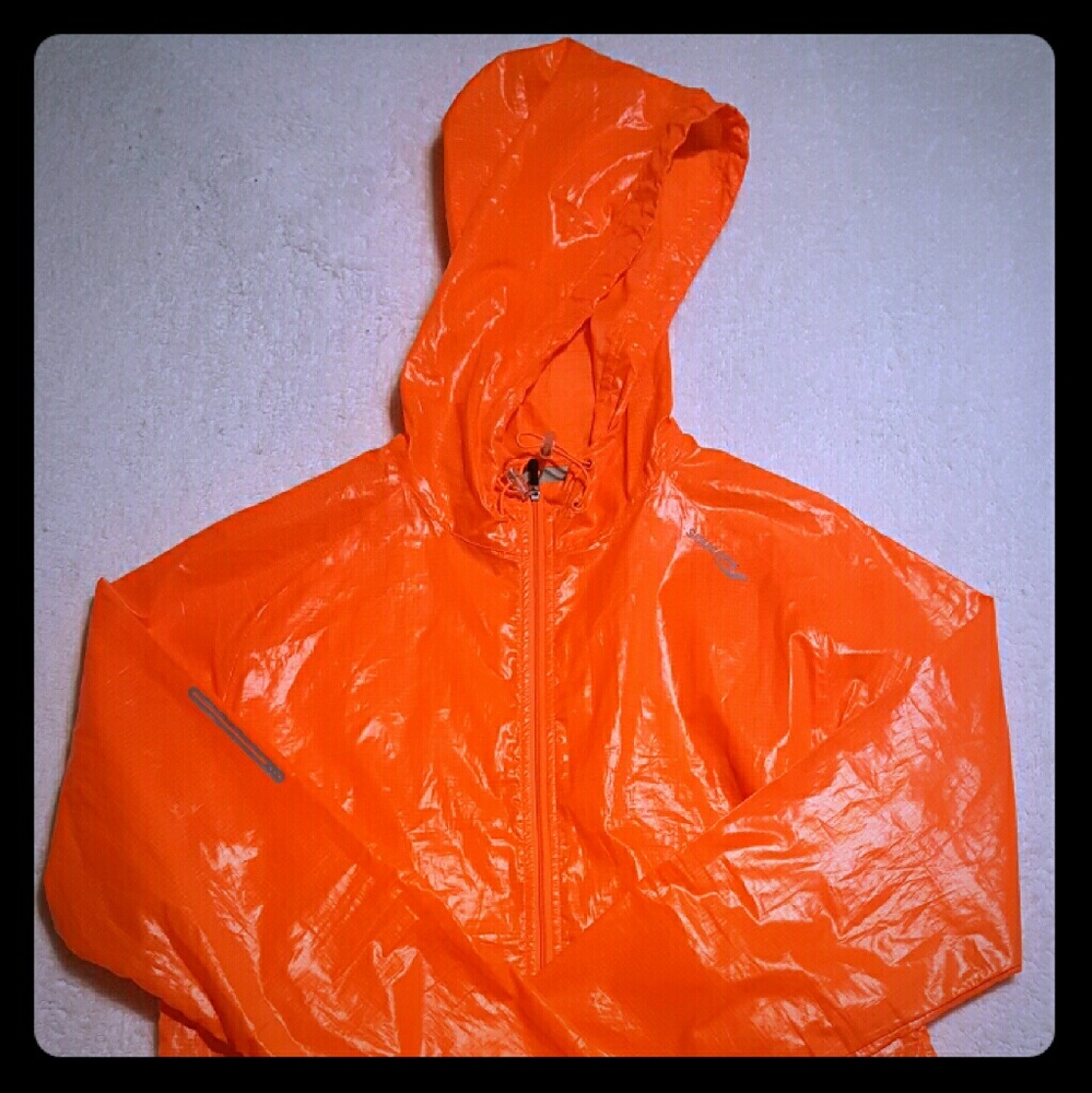 Womens Saucony Running Jacket Medium EUC