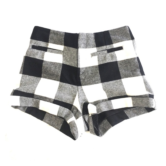 PLAID SHORTS (FOREVER 21 -- SIZE US 29) ❤️ - Picture 2 of 4