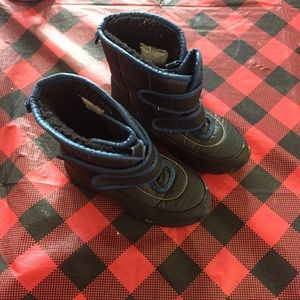 Boys toddler snow boots Velcro
