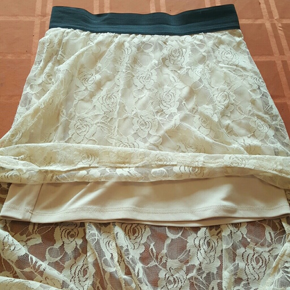 DONATED* Lace High Low Skirt - Picture 4 of 4