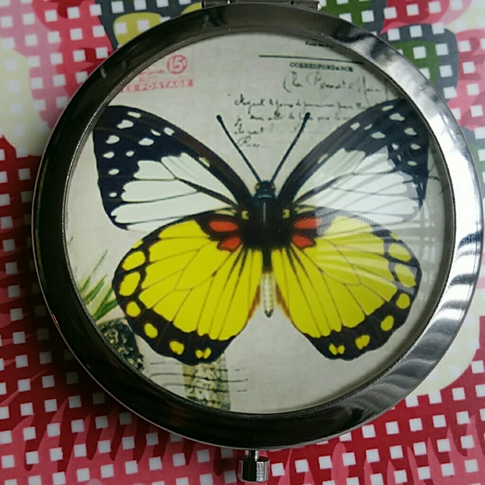 Gorgeous butterfly compact mirror