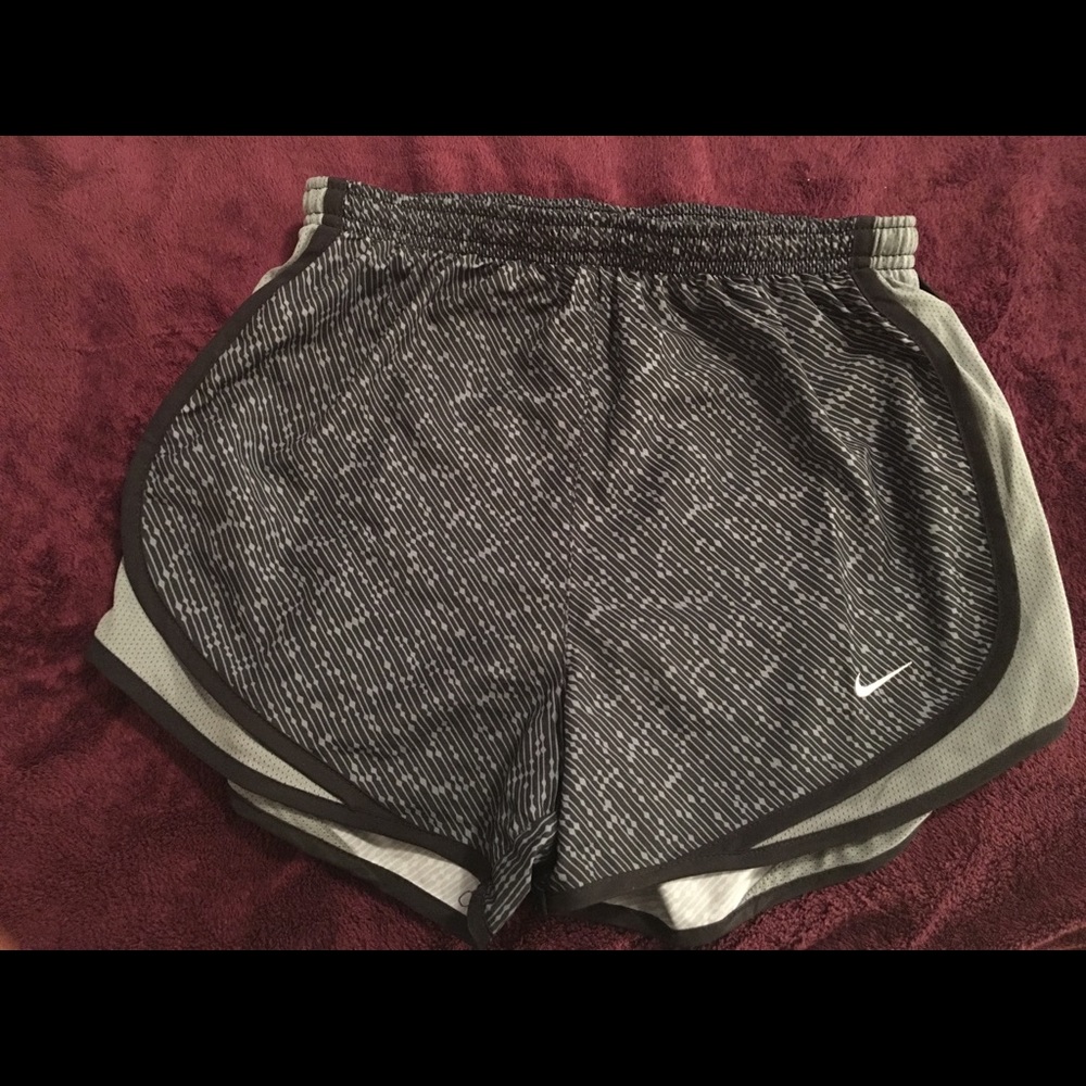 🖤NWOT NIKE SHORTS🖤