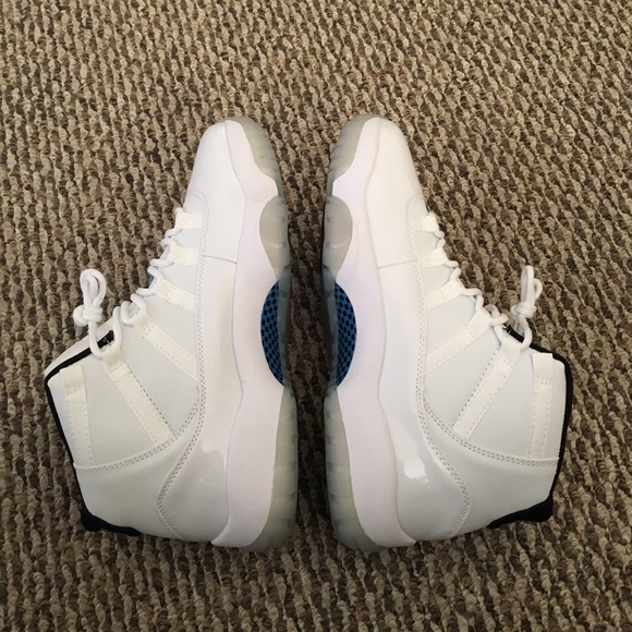 Jordan 11 'Columbia' - Picture 3 of 3