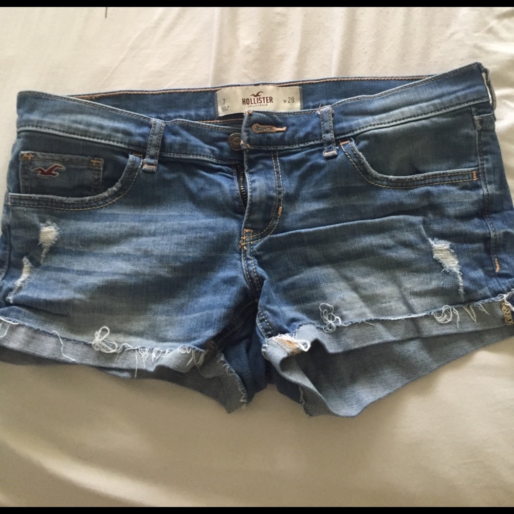 Hollister light washed midi jean shorts