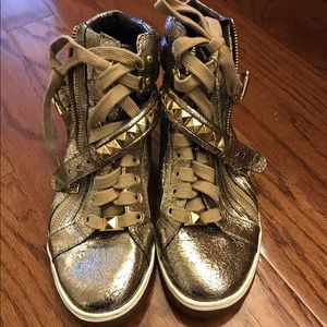 Michael Kors Gold Hightop sneakers