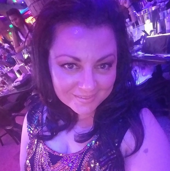 Meet your Posher, Chelsea - Picture 3 of 3