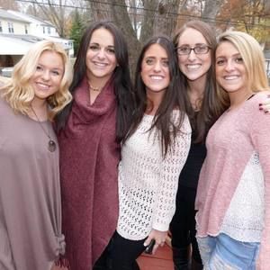 Meet your Posher, Brooke