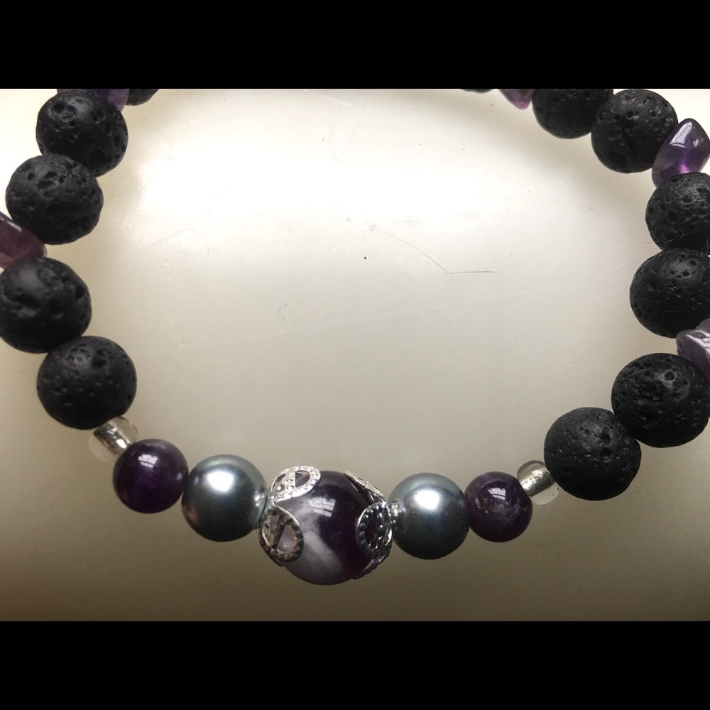 Amethyst diffuser bracelet