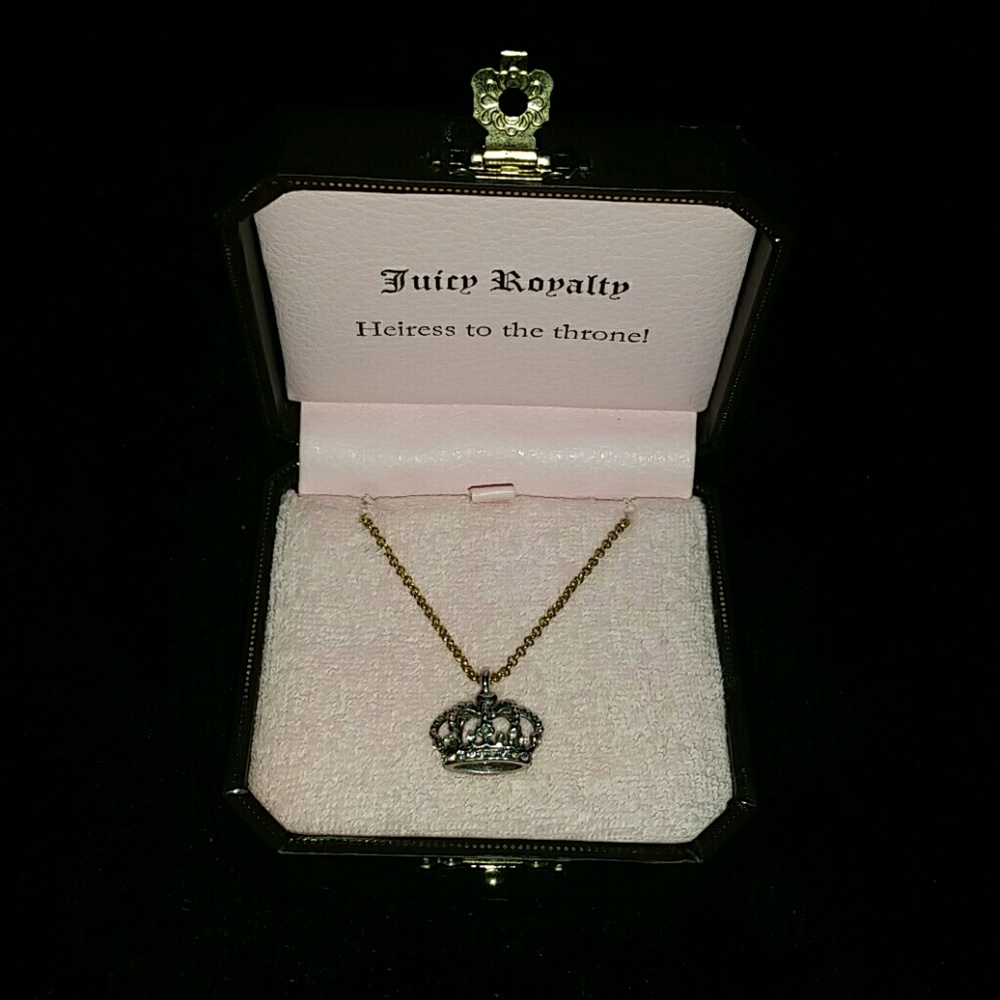 Juicy Couture heiress to the throne necklace.