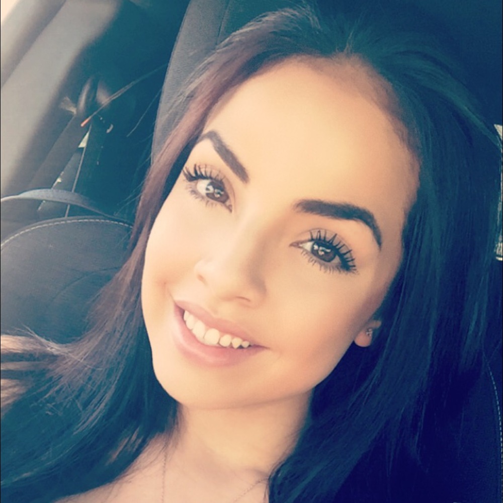 Meet your Posher, Sabrina