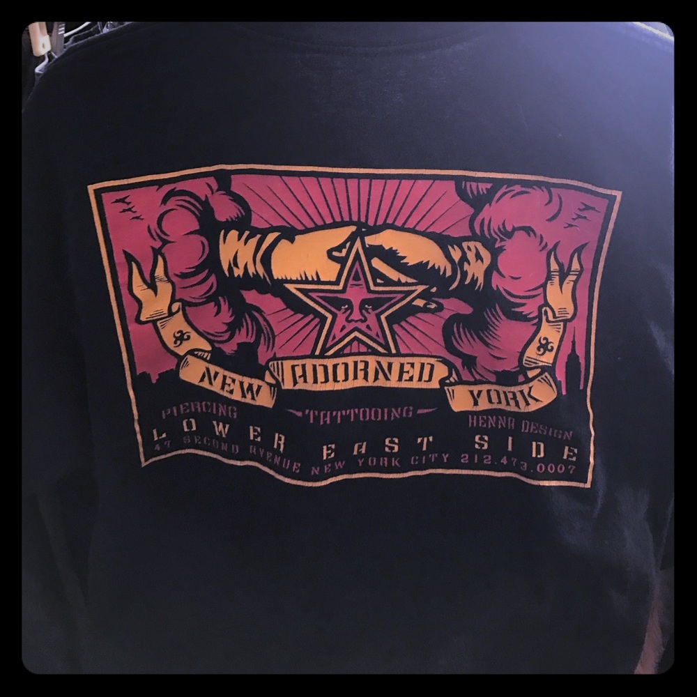 Vintage ny ADORNED Shepard fairey tattoo shirt