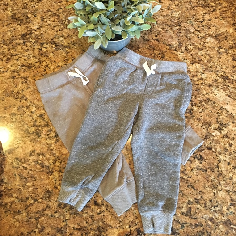 Grey joggers 18m EUC.
