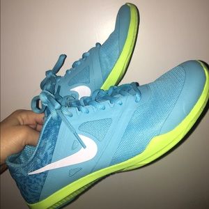 NIKE AQUA RUNNING SHOES, LIKE NEW