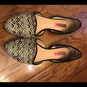 Betsey Johnson flats