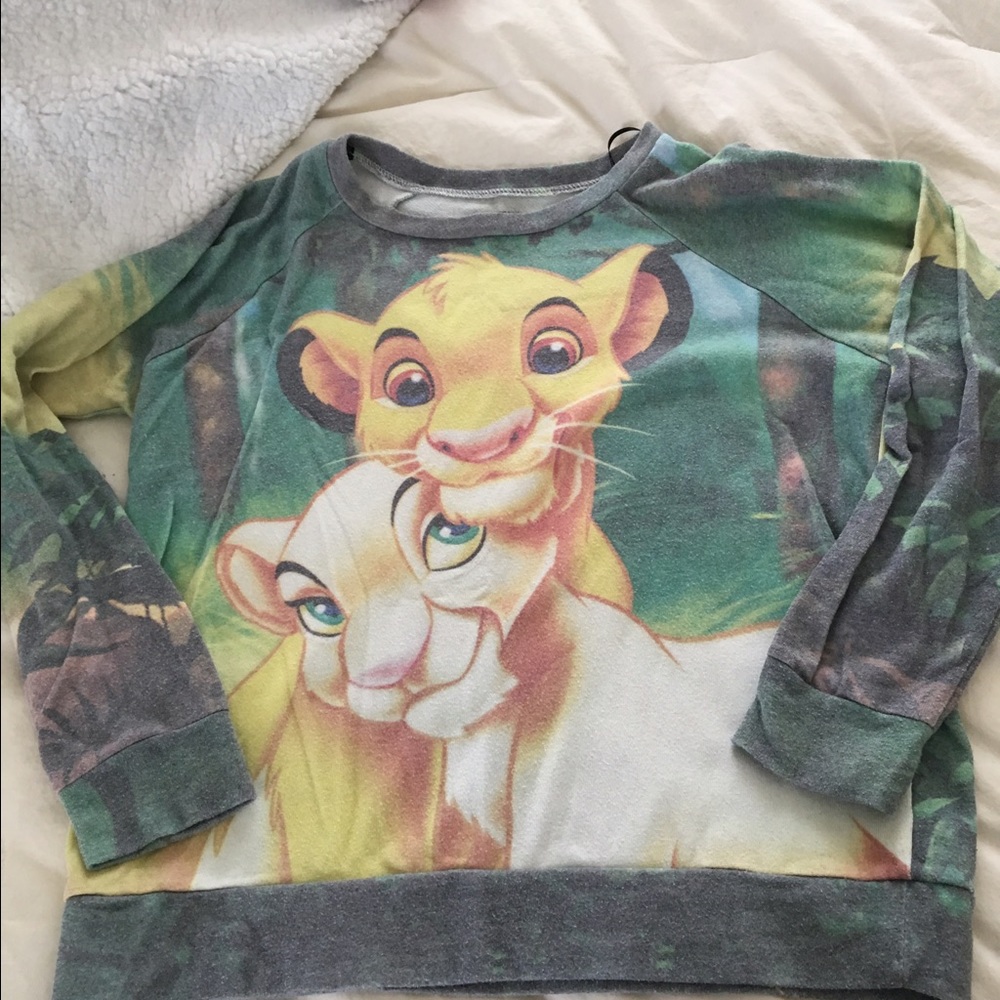 Forever 21 Lion King crewneck M