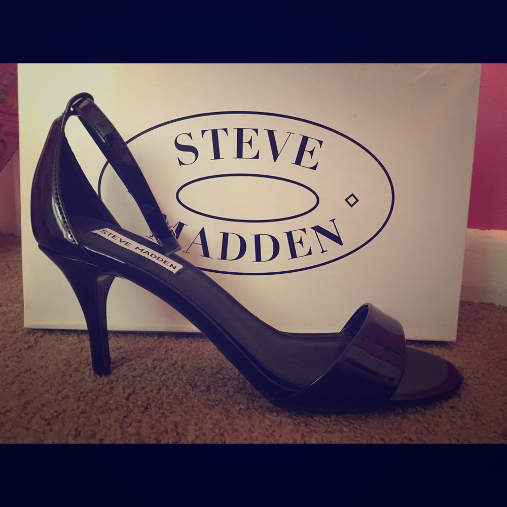 Steve Madden "silly" **SOLD**