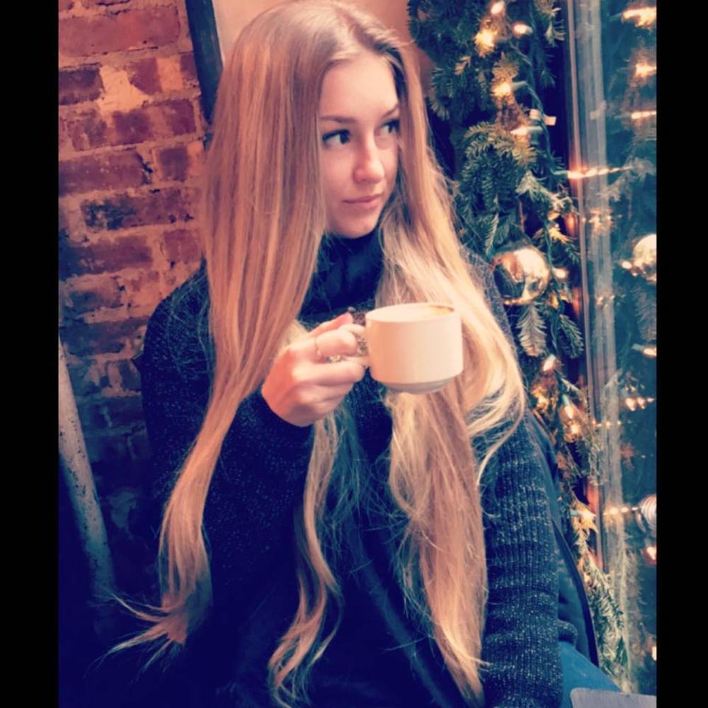 Meet your Posher, Alisa