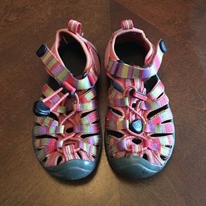 Girls keen sandals size 10