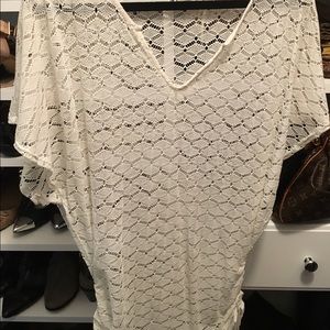 Guess Size M knit top