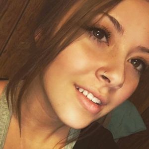 Meet your Posher, Katelyn