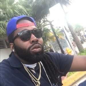 Meet your Posher, Kenneth