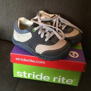 Stride Rite brand new boys size 4.5 shoes